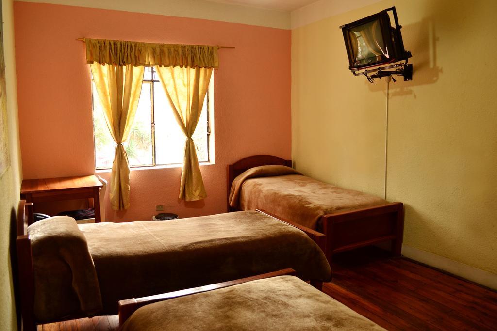 Hostal Loro Verde Quito Exteriör bild